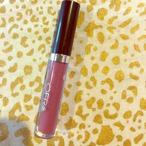 ofra lippie